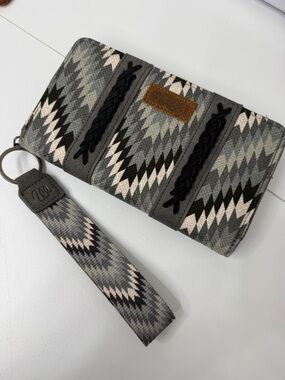Wrangler Gray and Cream Aztec Wristlet Wallet with Braided Accents